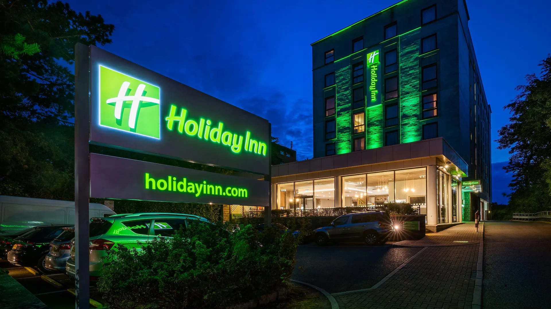 Staying In Bournemouth City Centre: 6 Beach Hotels Compared