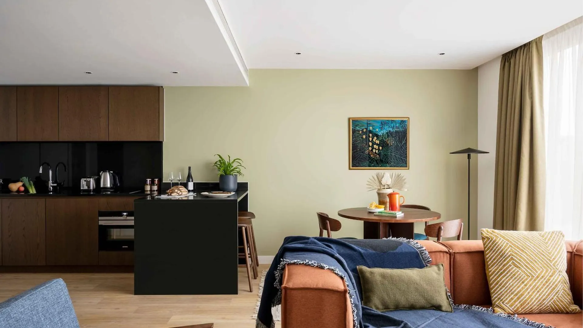 6 Family Hotels in Canary Wharf & Docklands Worth Booking