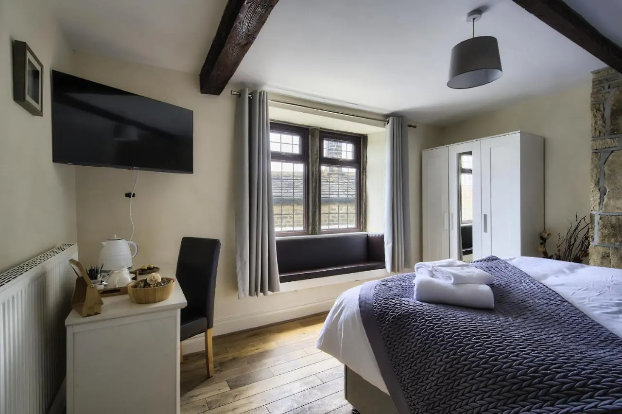 Staying Near Eureka Halifax: 4 Budget Hotels Compared