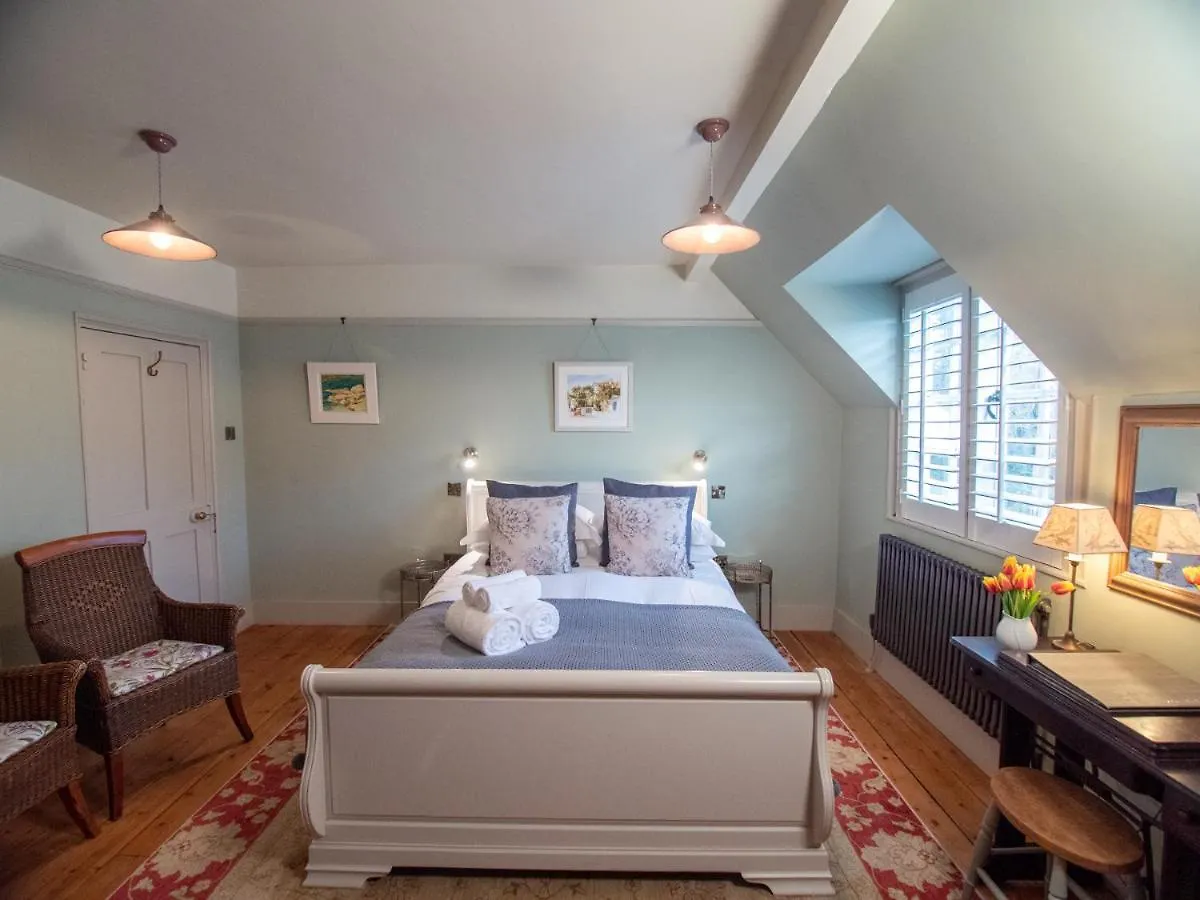 4 Smart Central Hotels Near Rye Castle Museum Worth Booking