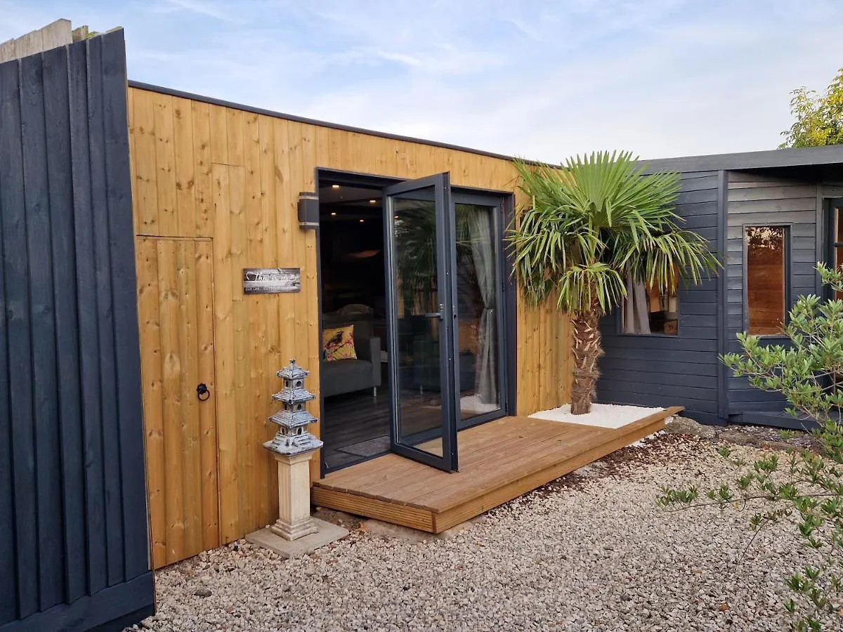 Where to Stay in Lincolnshire: 9 Best Villa Hotels
