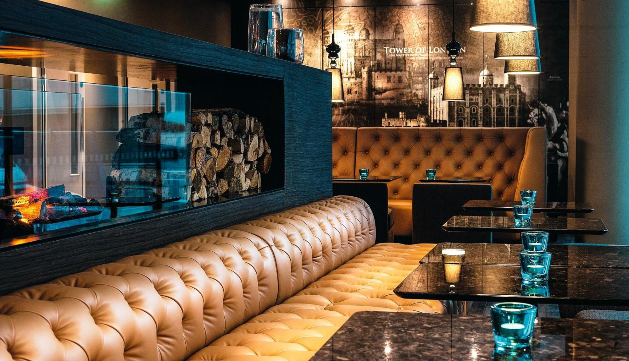 Where to Stay in Tower Hill: 4 Airport-Accessible Hotels