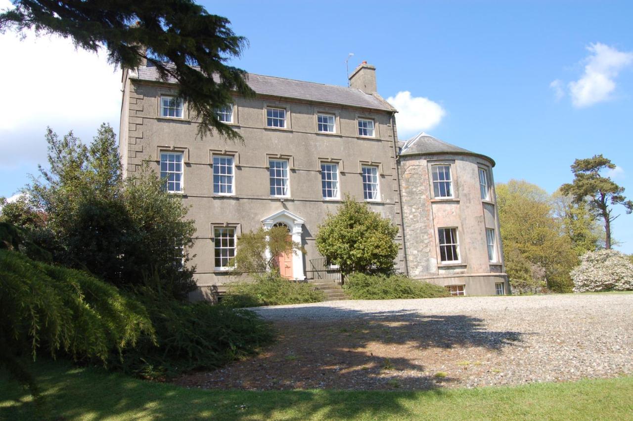 4 Hotels Near Dundrum Castle Worth Booking as a Couple