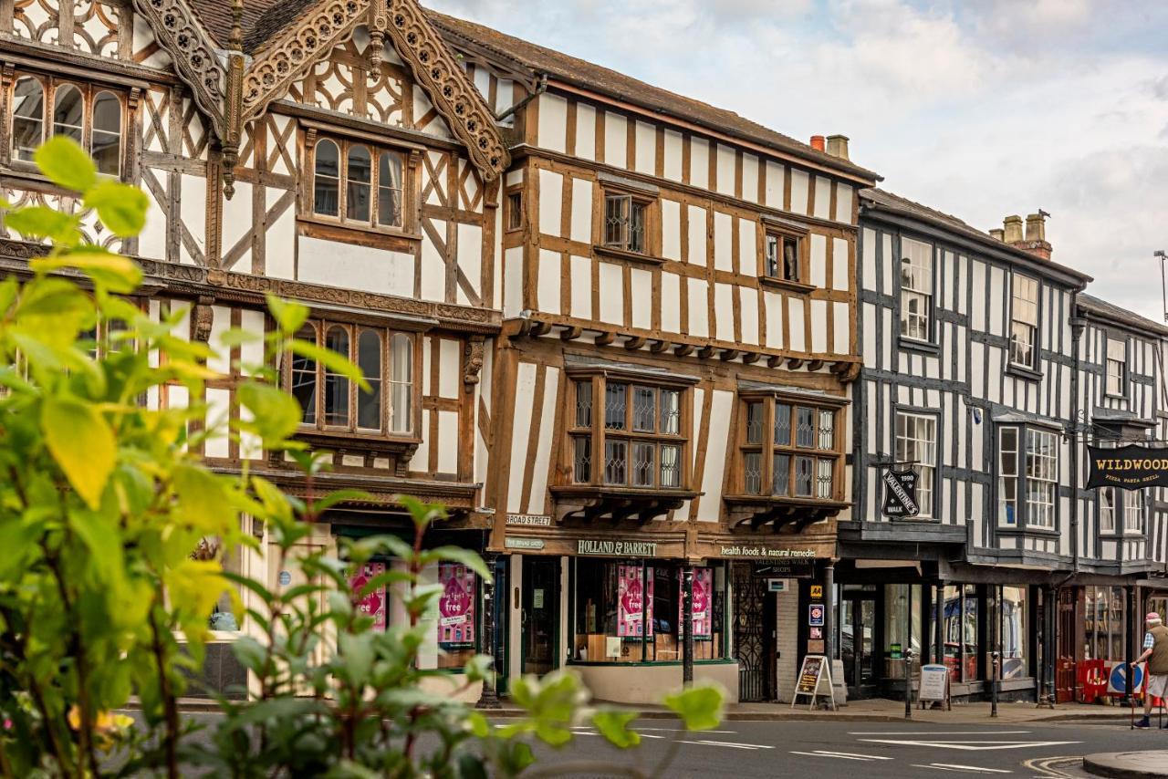 6 Couple Hotels Close to Richards Castle Worth Booking